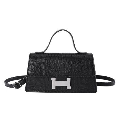 Stylish and Fashionable Ladies Handbag